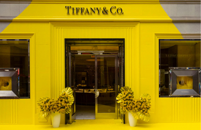 Tiffany & Co изменили цвет?