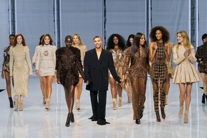 Показ Balmain 2022