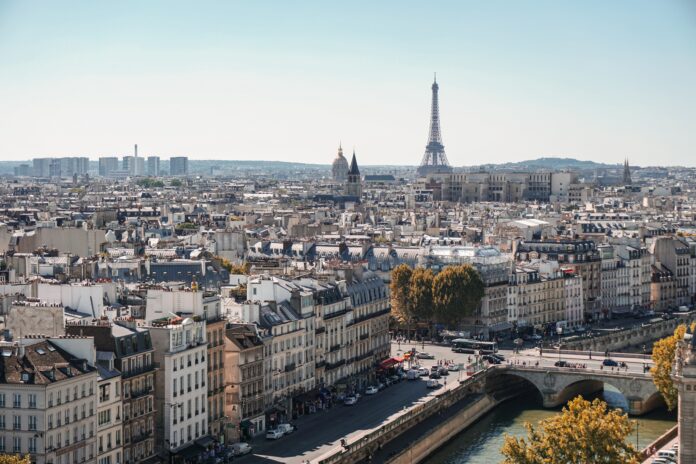 alexander-kagan-t9Td0zfDTwI-unsplash paris