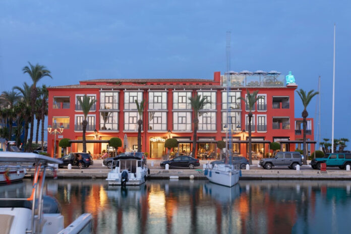 Месси отель