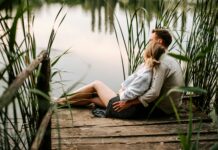 Сойдите к Иордану пара у реки