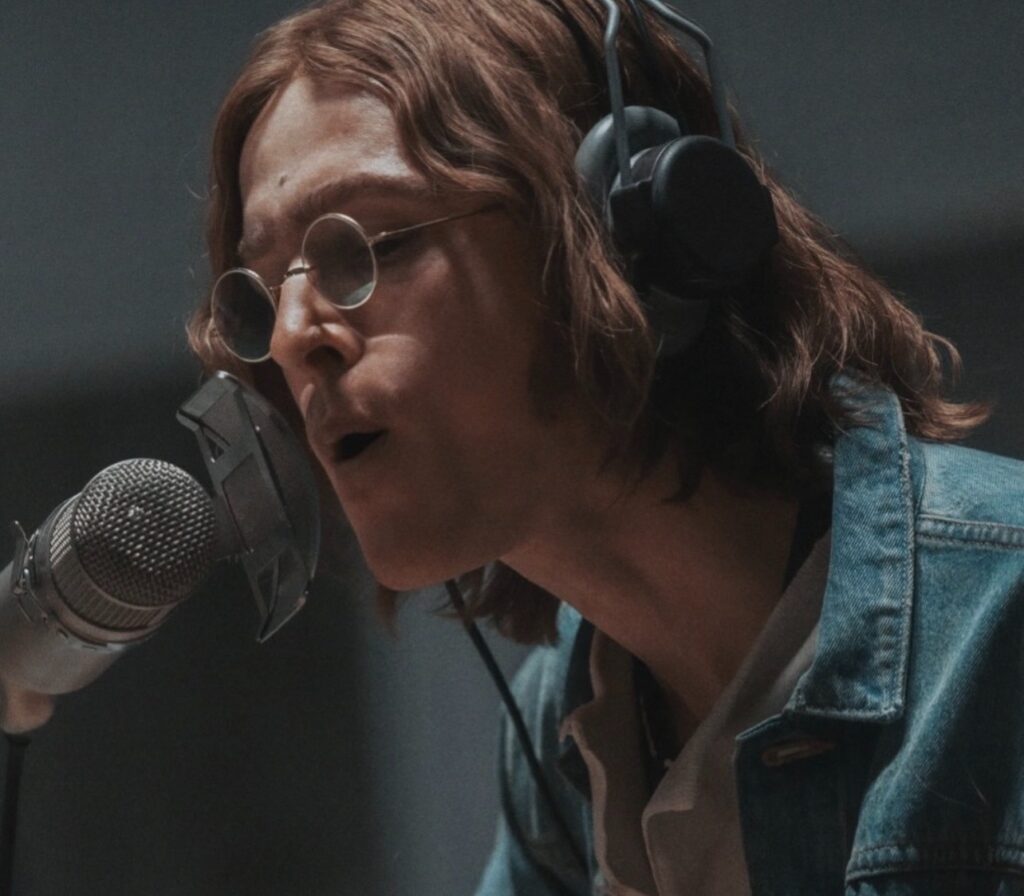 Джон Леннон